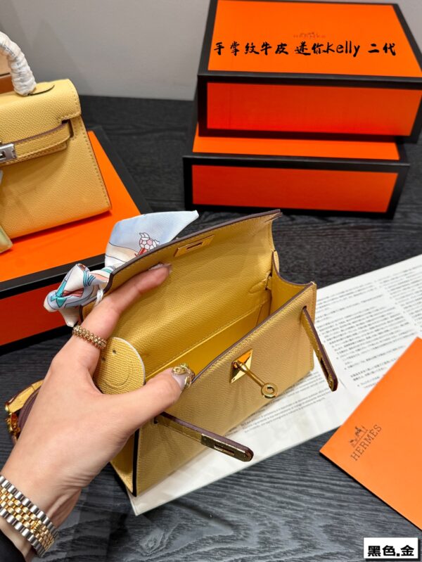Mini Kelly II Leather Bag - Light Yellow