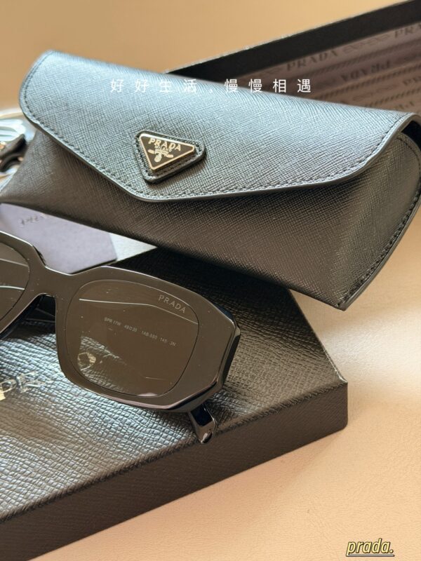 Modern Rectangle Sunglasses
