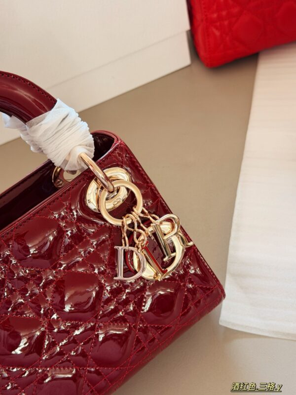 Patent Cannage Mini Chain Bag - Wine Red