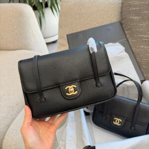 Preppy Coco Leather Shoulder Bag - Black