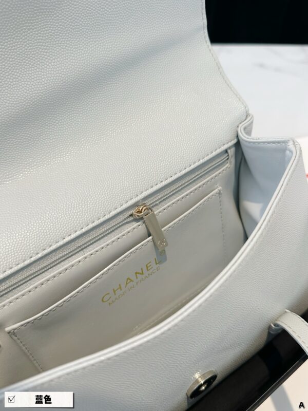Preppy Coco Leather Shoulder Bag - Blue