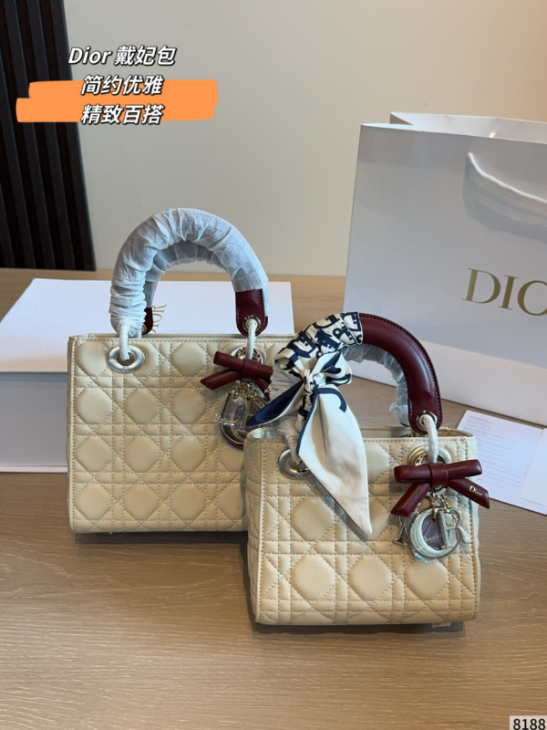 Quilted Bow Top Handle Bag - Ivory 16cm