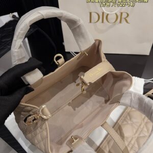 Quilted Leather Tote Bag with Pouch