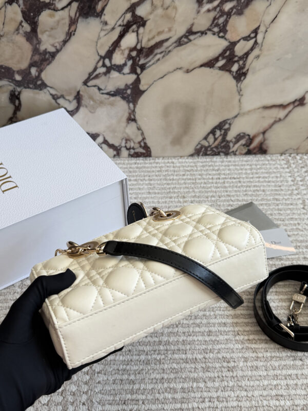 Two-Tone Quilted Bow Top Handle Bag