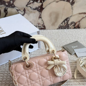 Two-Tone Quilted Bow Top Handle Bag