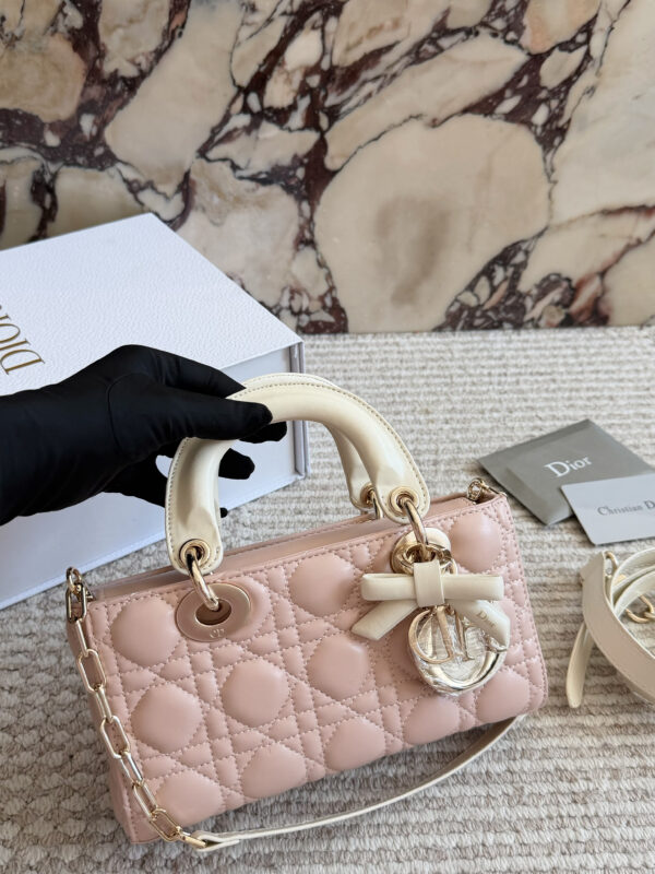 Two-Tone Quilted Bow Top Handle Bag
