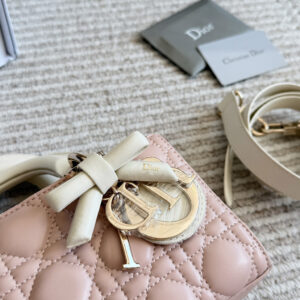 Two-Tone Quilted Bow Top Handle Bag