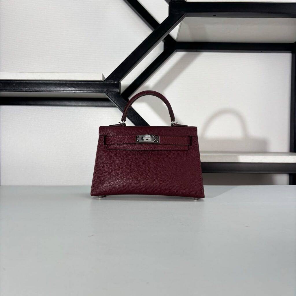 Kelly 19cm Rouge H / Bordeaux Epsom leather Silver hardware+ - ⁠green sandals +3  ⁠H bracelets