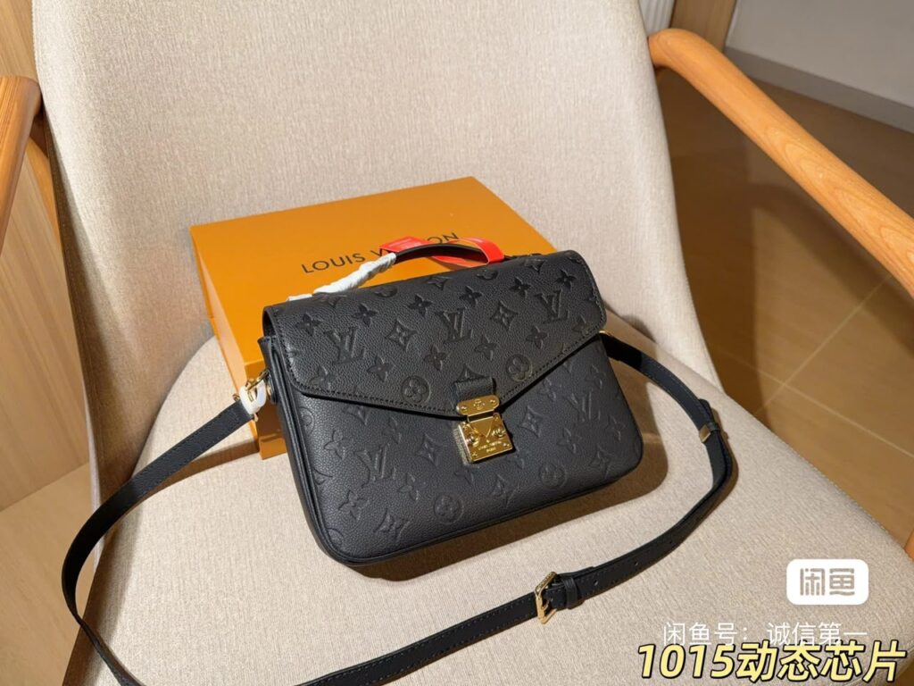 BAG + Earrings
