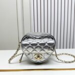 heart‑shaped bag