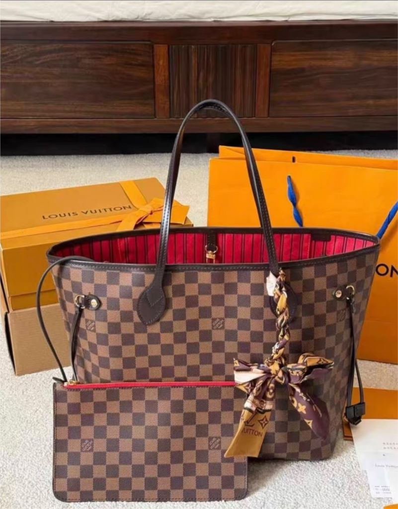 LV GM + BAG + bag charms