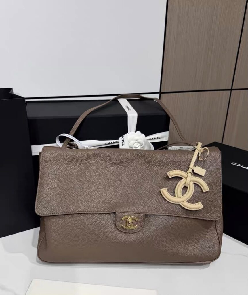 TOP CC BAG + 2 charm + bracelet