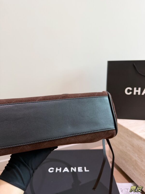 Two-Tone Suede Baguette Shoulder Bag - Dark Brown / Black
