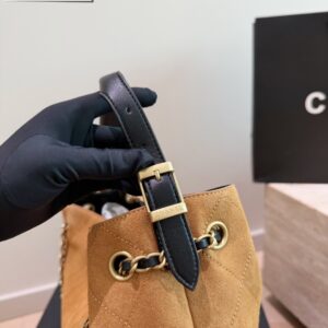 Two-Tone Suede Hobo Shoulder Bag - Camel / Black