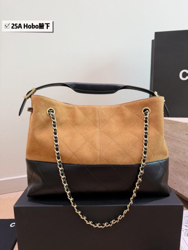 Two-Tone Suede Hobo Shoulder Bag - Camel / Black