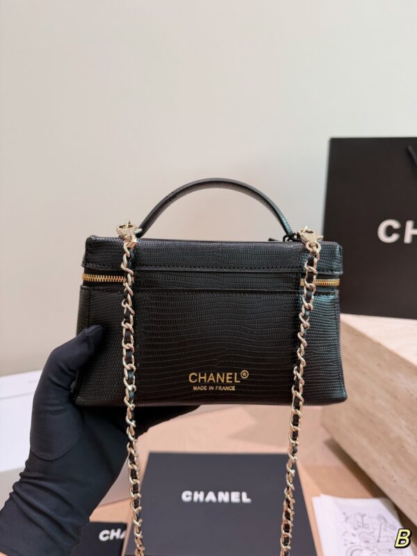 Black Textured Leather Vanity Case Bag - Black